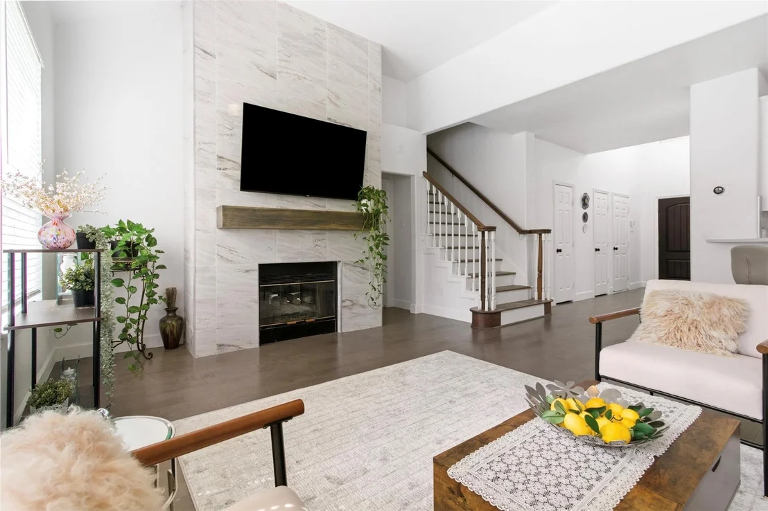 Photo of 55 Terraglen Dr