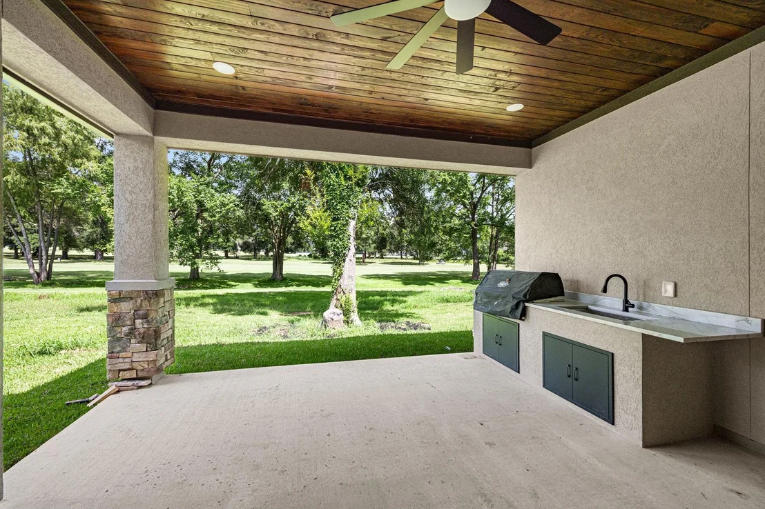 Photo of 220 Birdie Dr