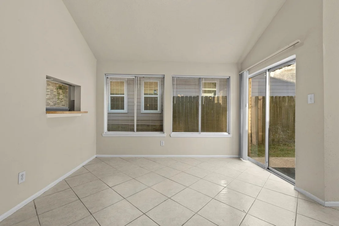 Photo of 4211 Hirschfield Road
