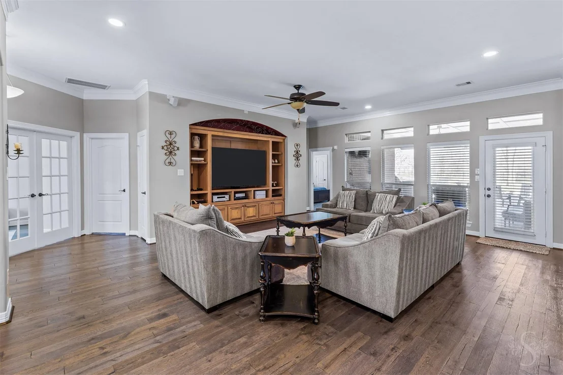 Photo of 3635 River Bend Drive