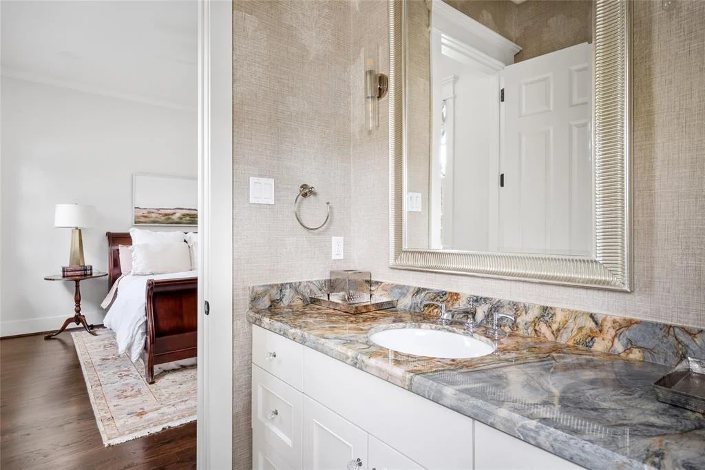 Photo of 2443 Pelham Drive