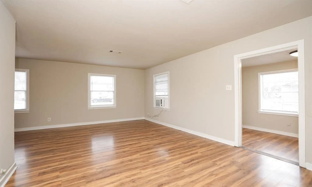 Photo of 411 Honeysuckle Drive