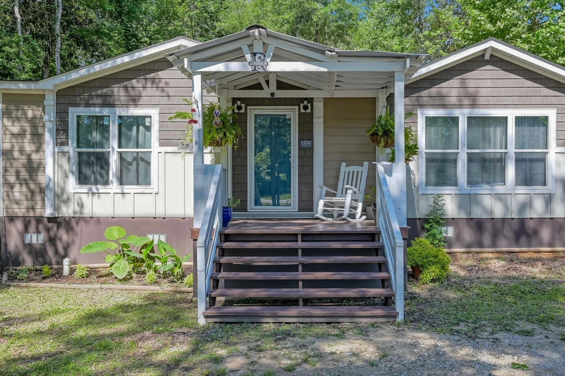 Photo of 161 Lake Road