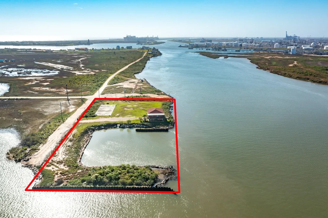 Photo of 606 Canal Drive