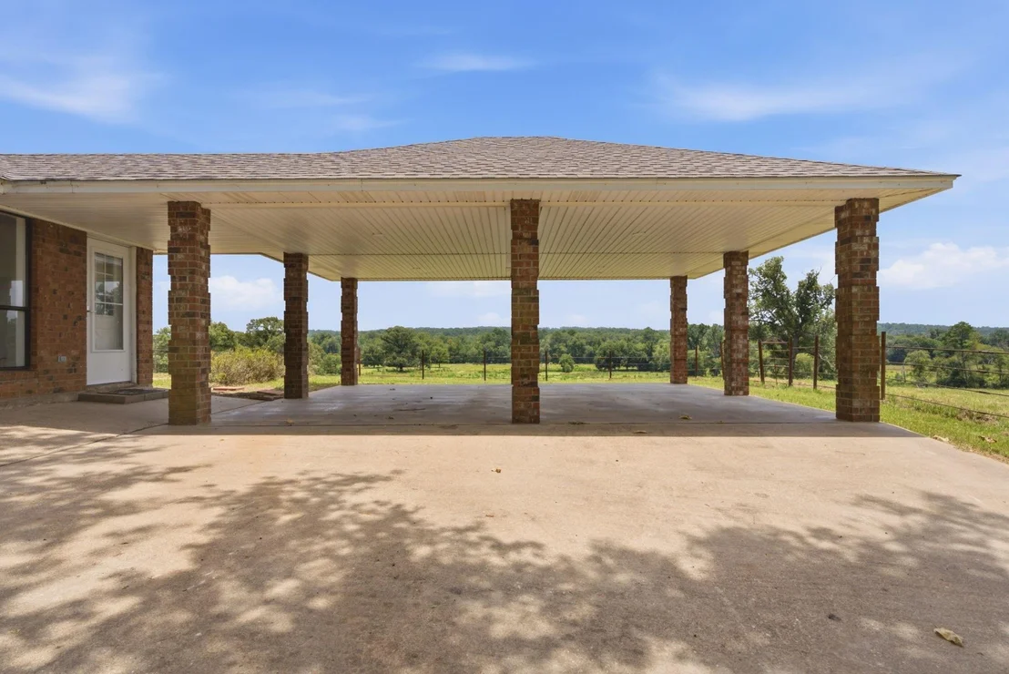 Photo of 931 Private Road 5140