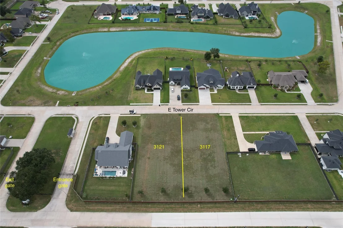 Photo of 3117 E Tower Circle