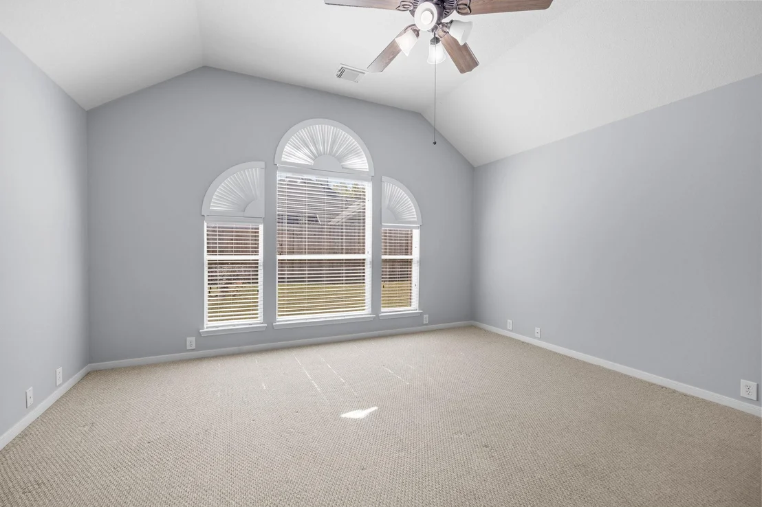 Photo of 2915 Sandleigh Drive