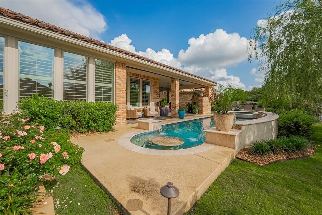 Photo of 7 Edgemont Court