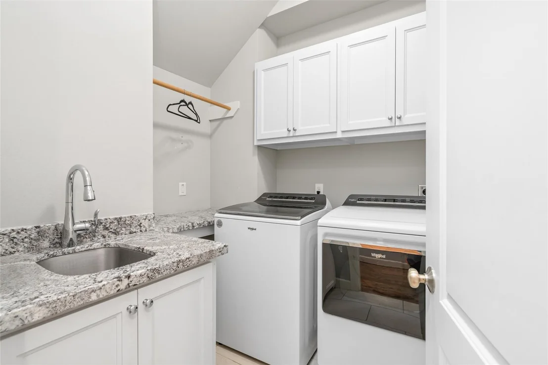 Photo of 1631 Du Barry Lane