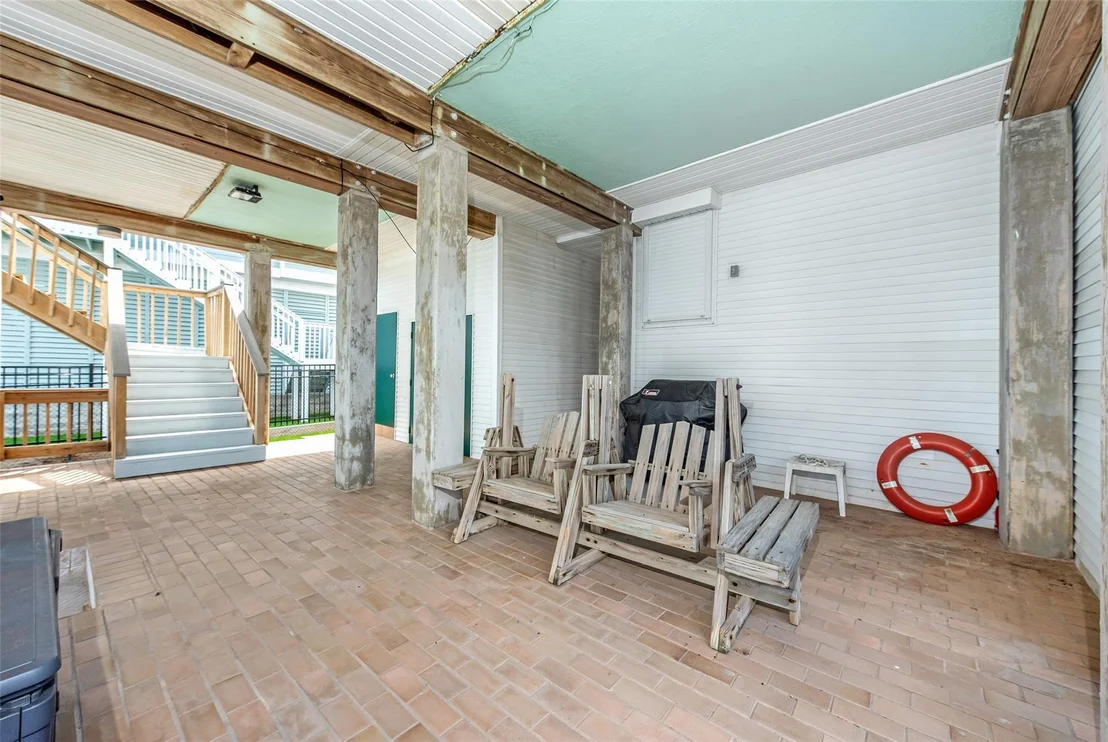 Photo of 1334 Outrigger