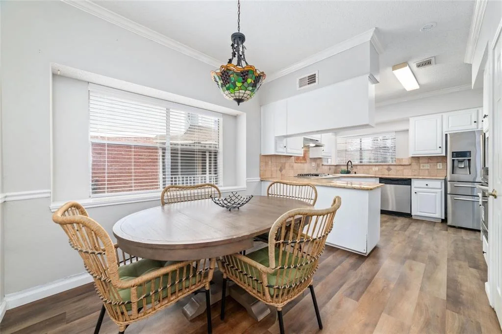 Photo of 6231 Oak Pass Drive