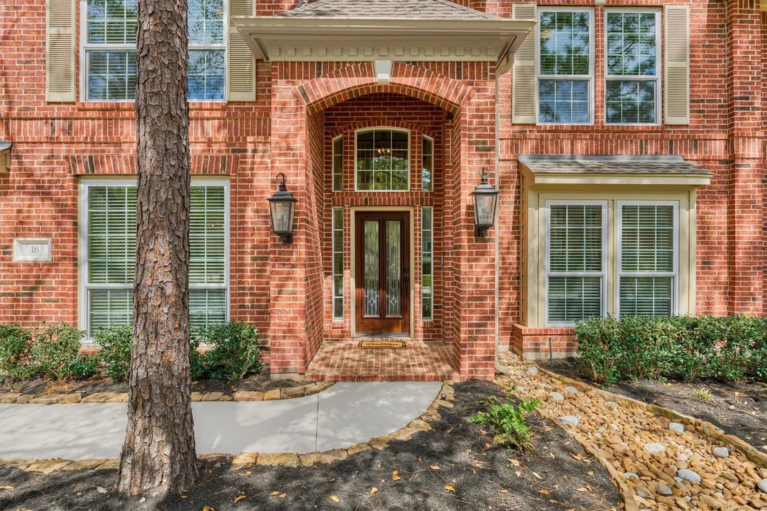 Photo of 18 Gallant Oak Place