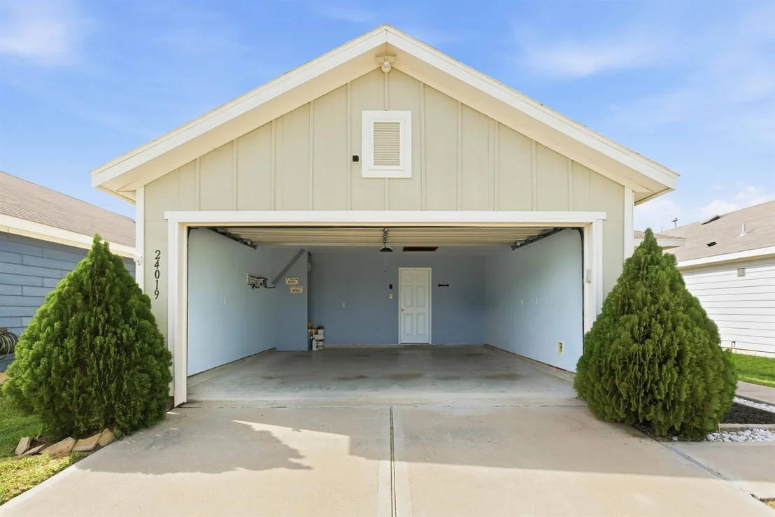 Photo of 24019 Swather Way