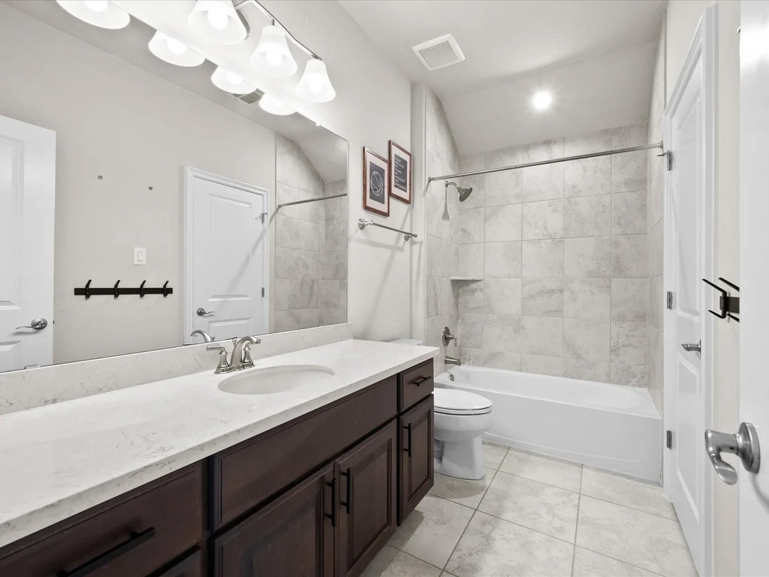 Photo of 3954 Kelley Pond Drive