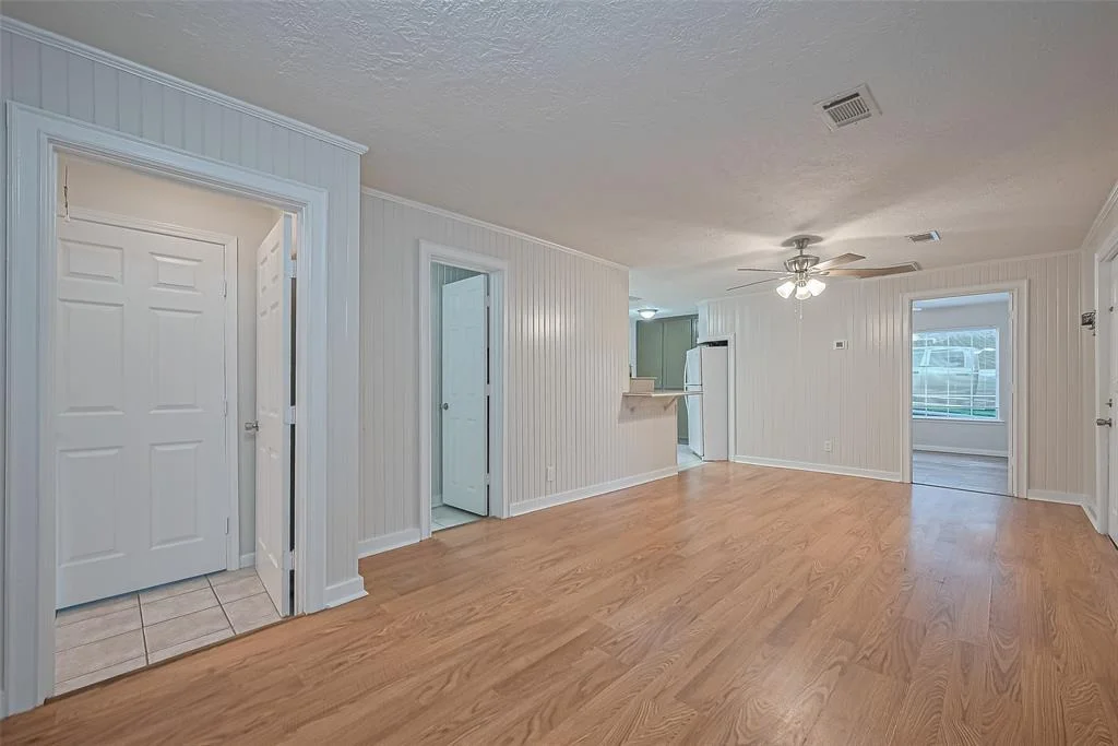 Photo of 1372 W Pine Lake Circle