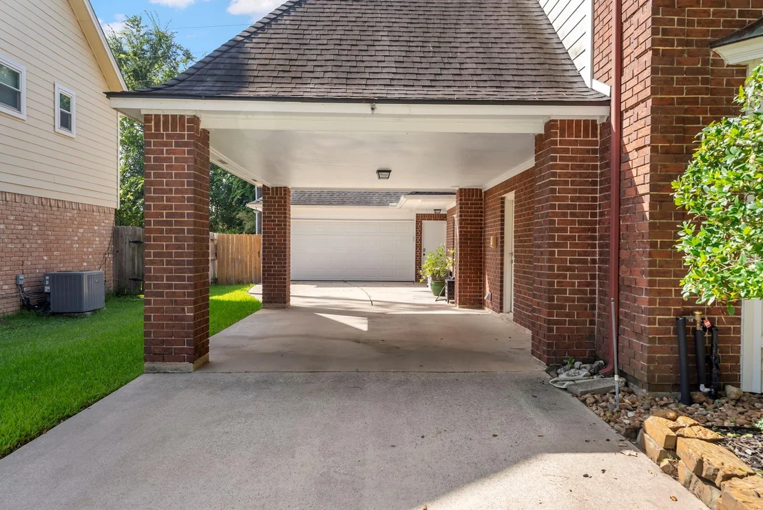 Photo of 6107 Sandypine Drive