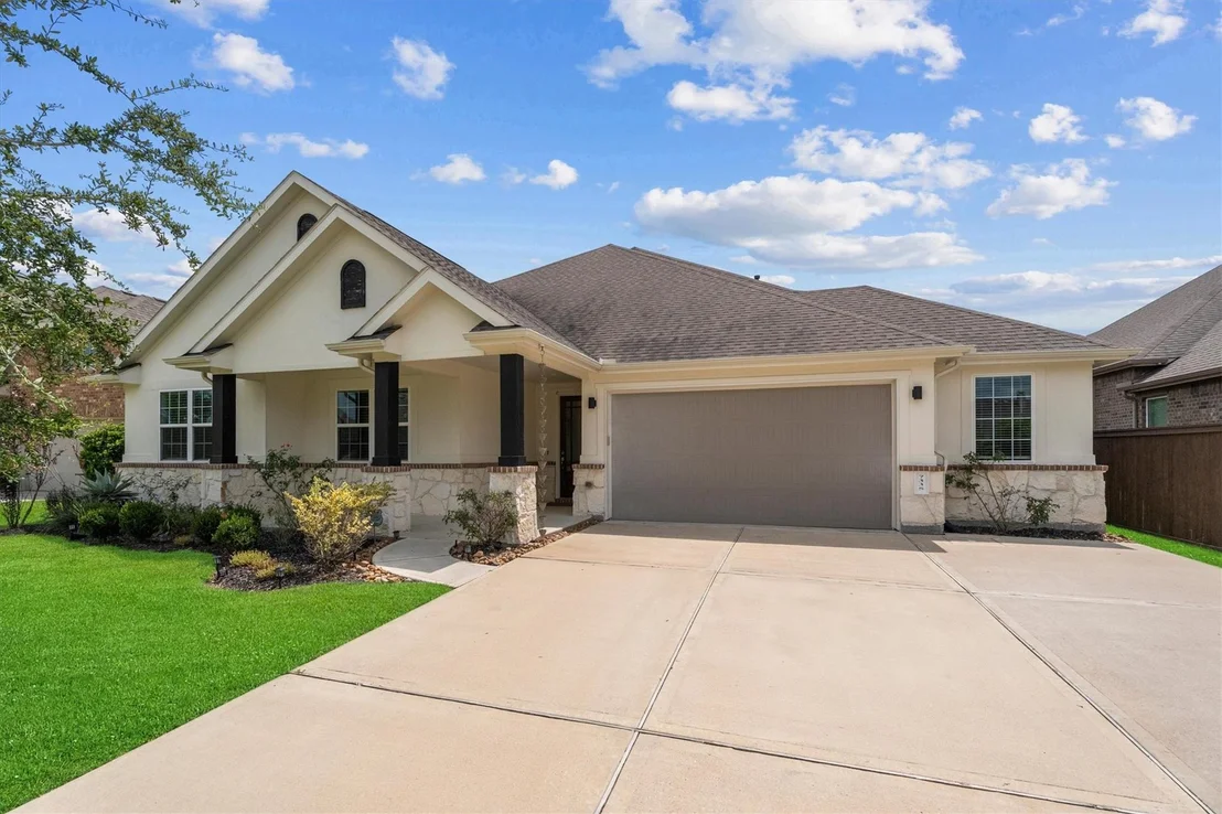 Photo of 7335 Laguna Lake Drive