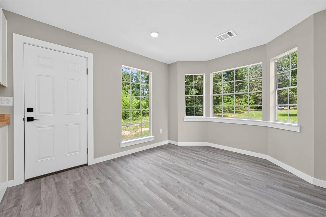 Photo of 1241 Moody Road