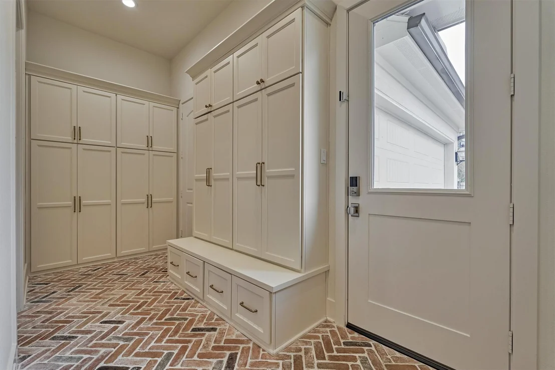 Photo of 7715 Morgans Pond Court