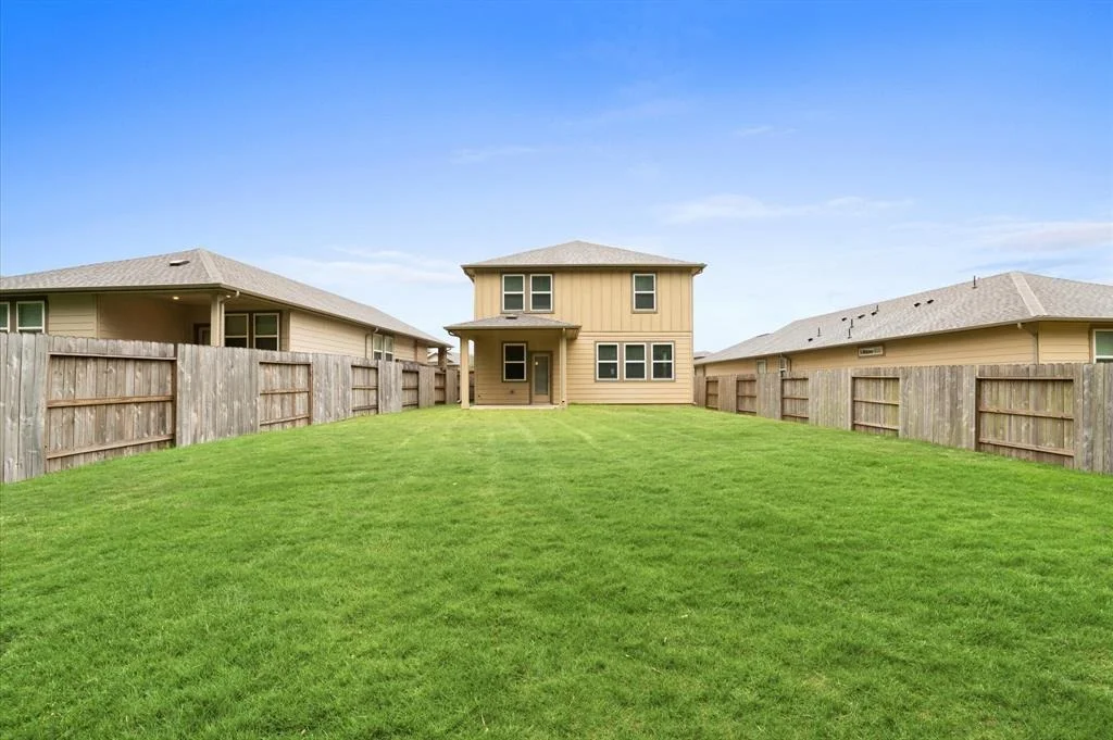 Photo of 7051 Silverleaf Oak Street
