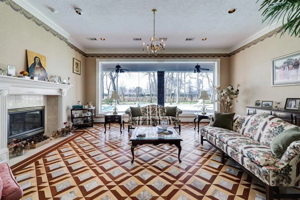 Photo of 25 Beacon Hill