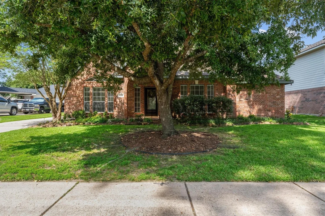 Photo of 30111 Granum Drive