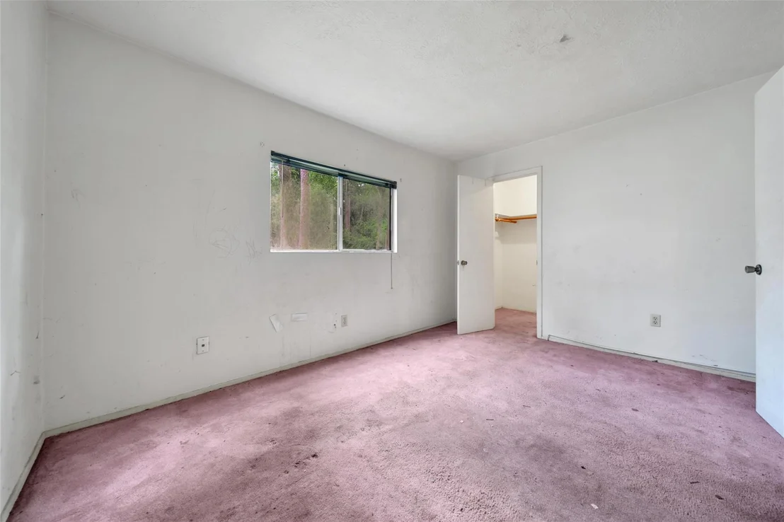 Photo of 103 E Wavy Oak Circle