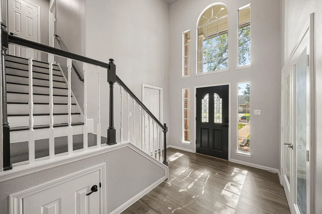 Photo of 10214 Hedge Way Drive