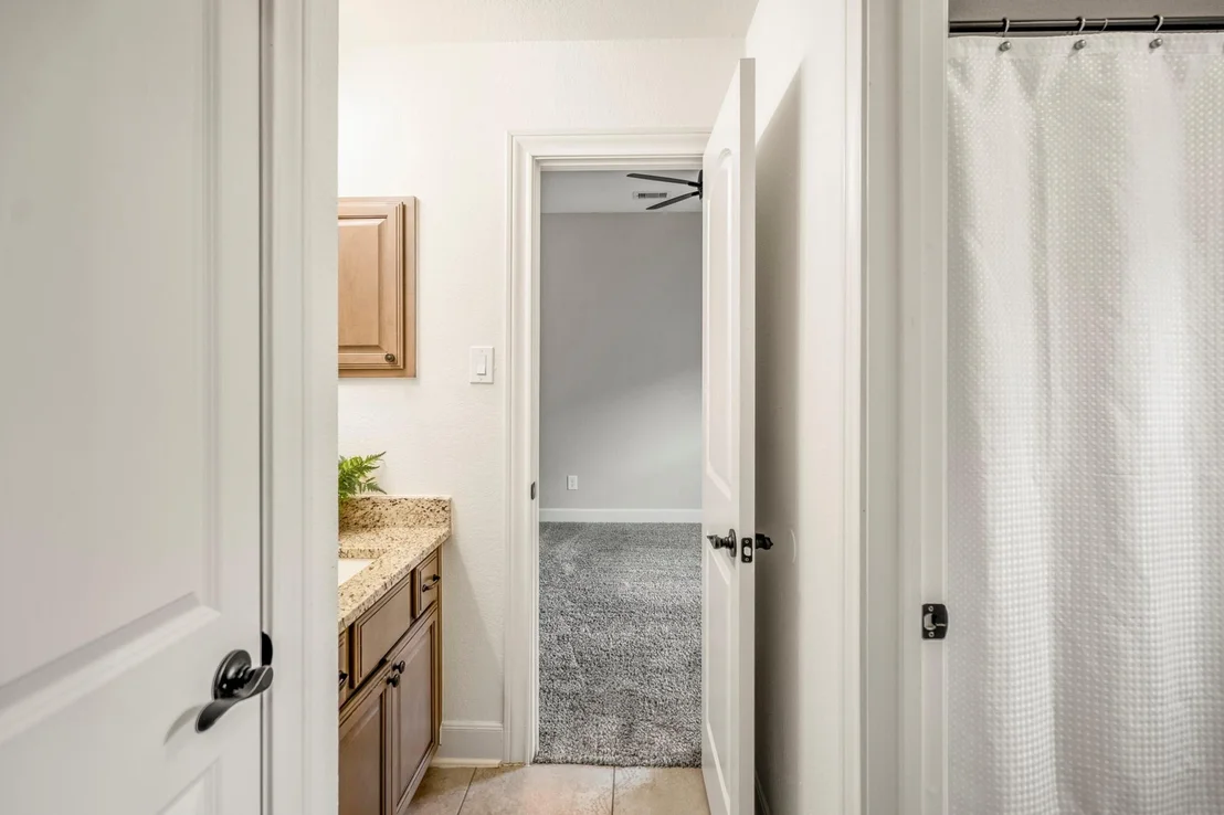 Photo of 4855 Bayou St John