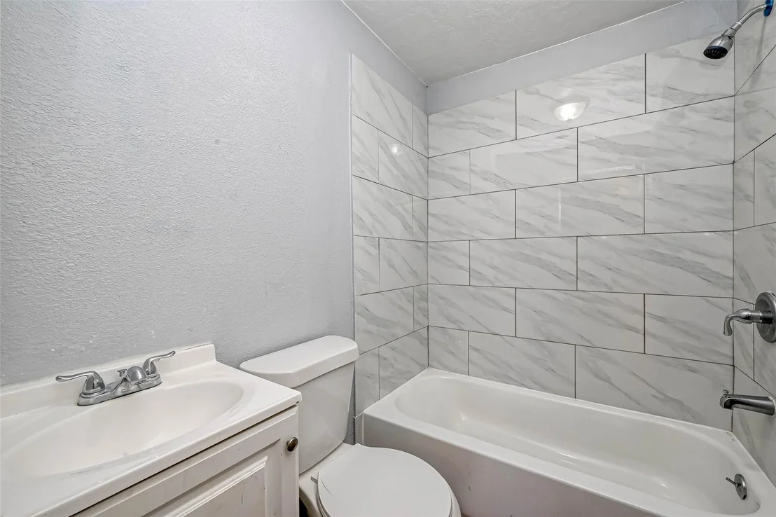 Photo of 5431 Willow Glen Drive