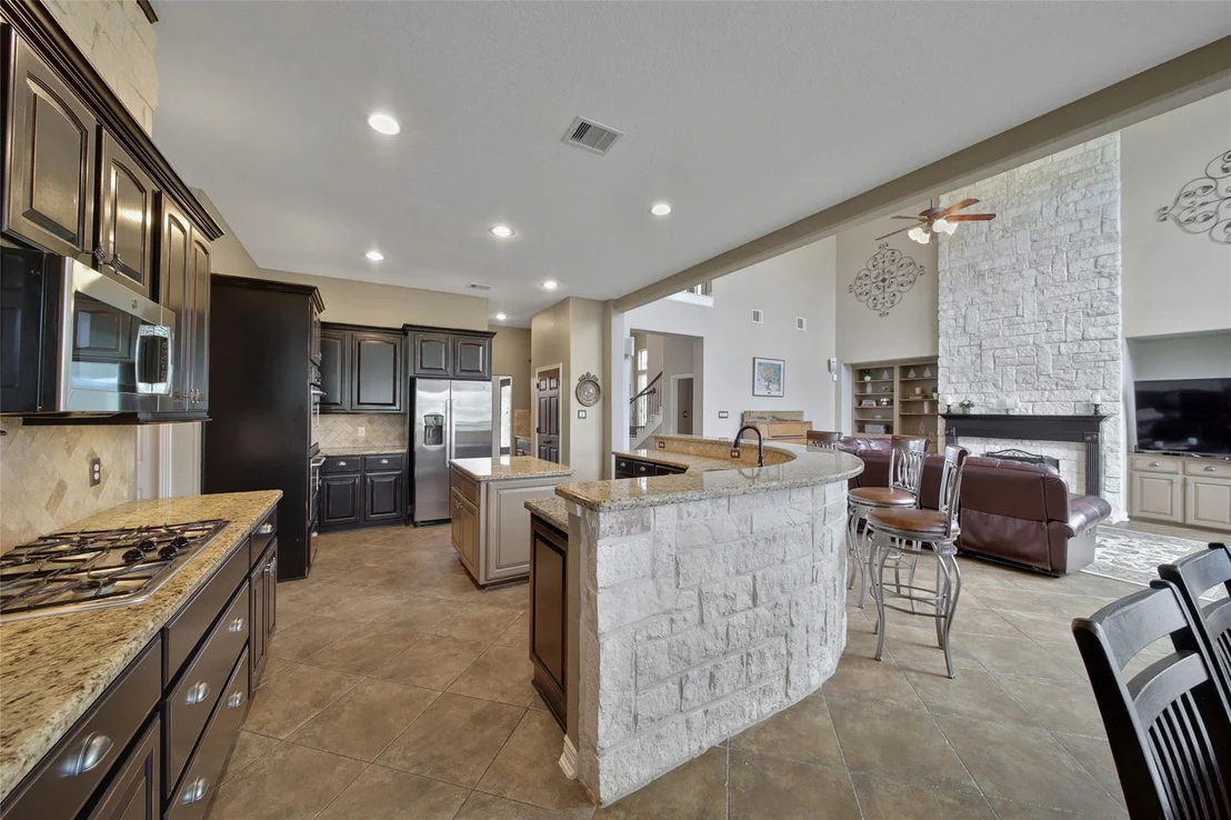 Photo of 11710 Grandview Dr