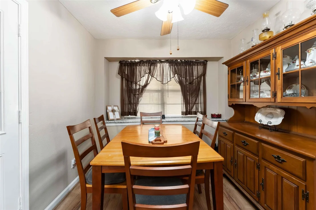 Photo of 5222 Glenvalley Drive