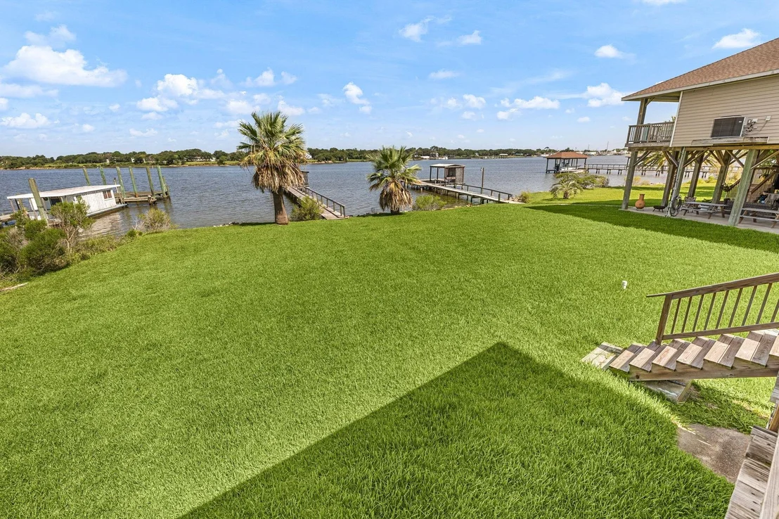 Photo of 8805 Harbour Drive