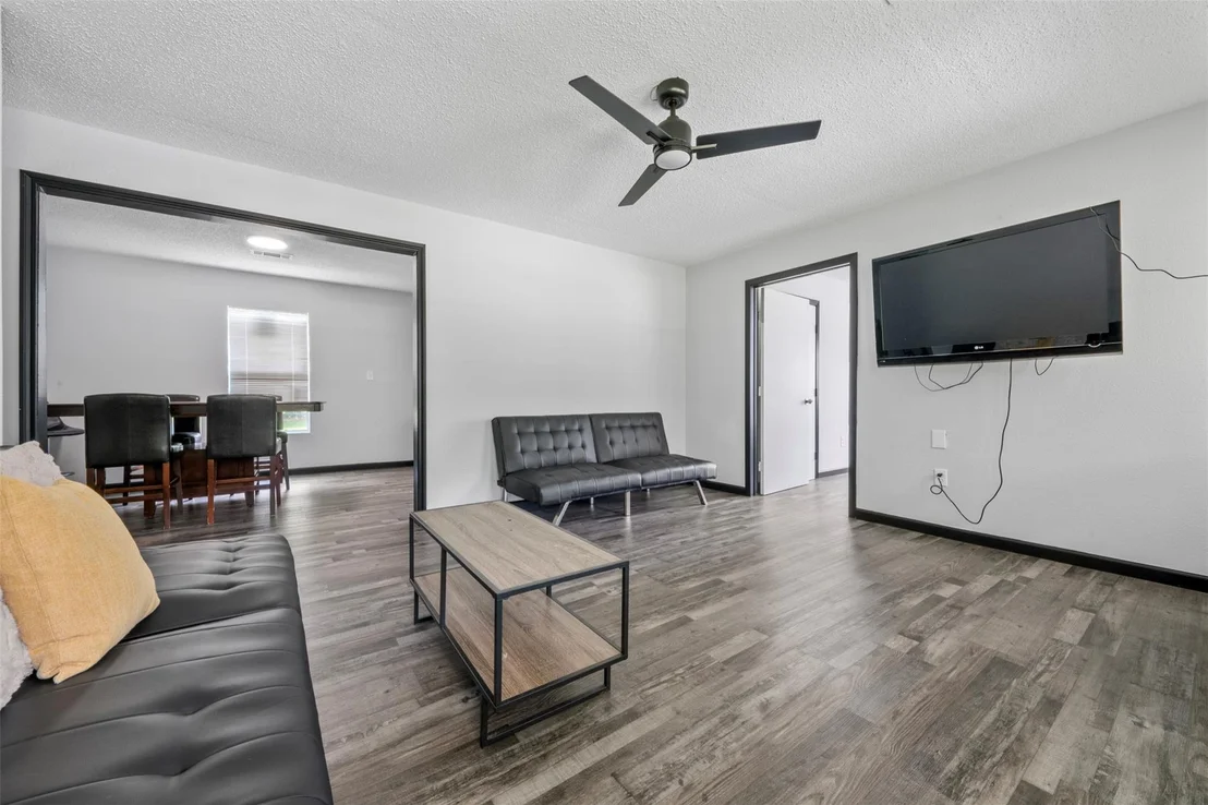 Photo of 541 Trails End Drive