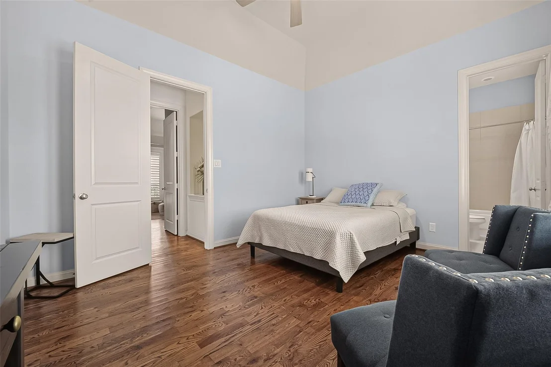 Photo of 10929 Upland Park