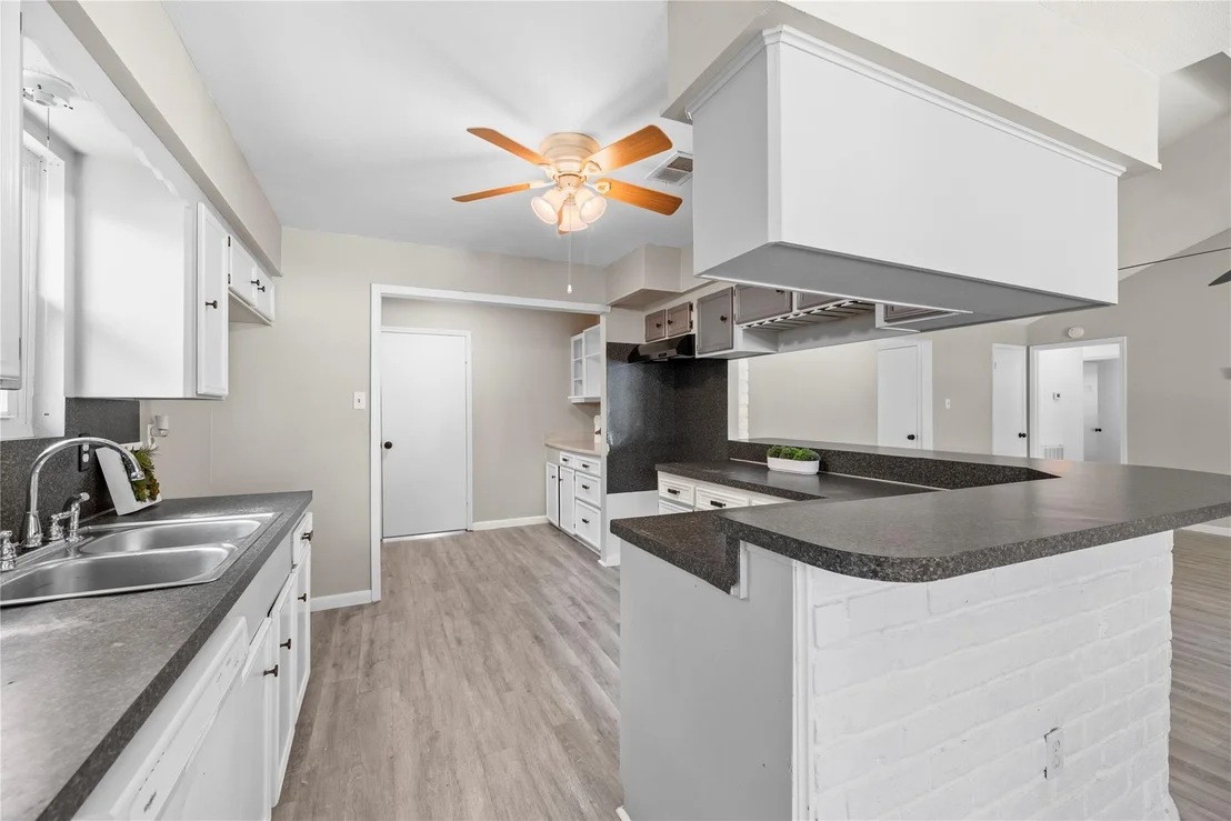 Photo of 12211 Pine Knoll Drive