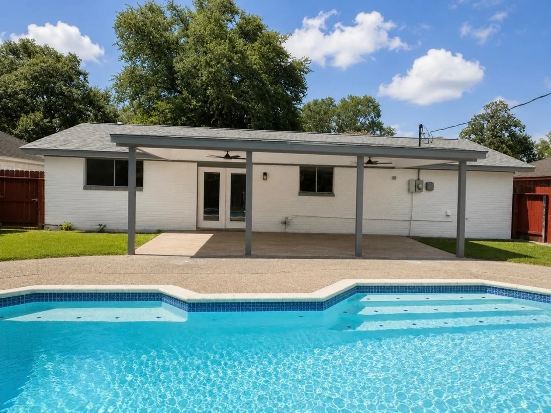 Photo of 526 Hidden Valley Drive