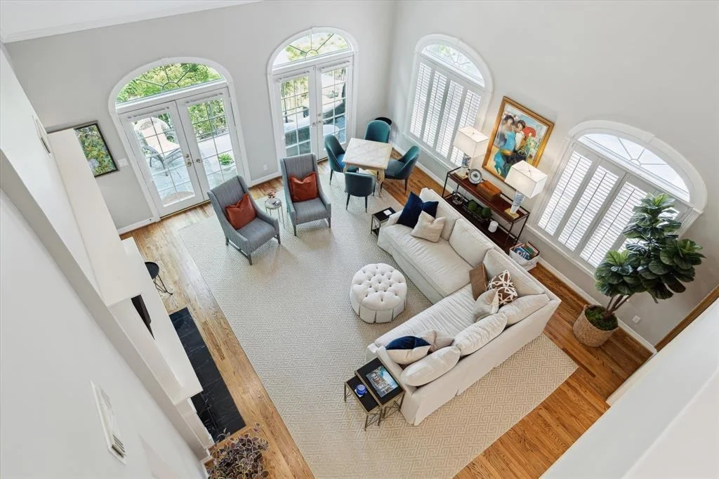 Photo of 333 Sugarberry Circle