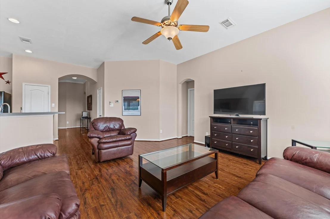 Photo of 3902 Pine Forest Green Boulevard
