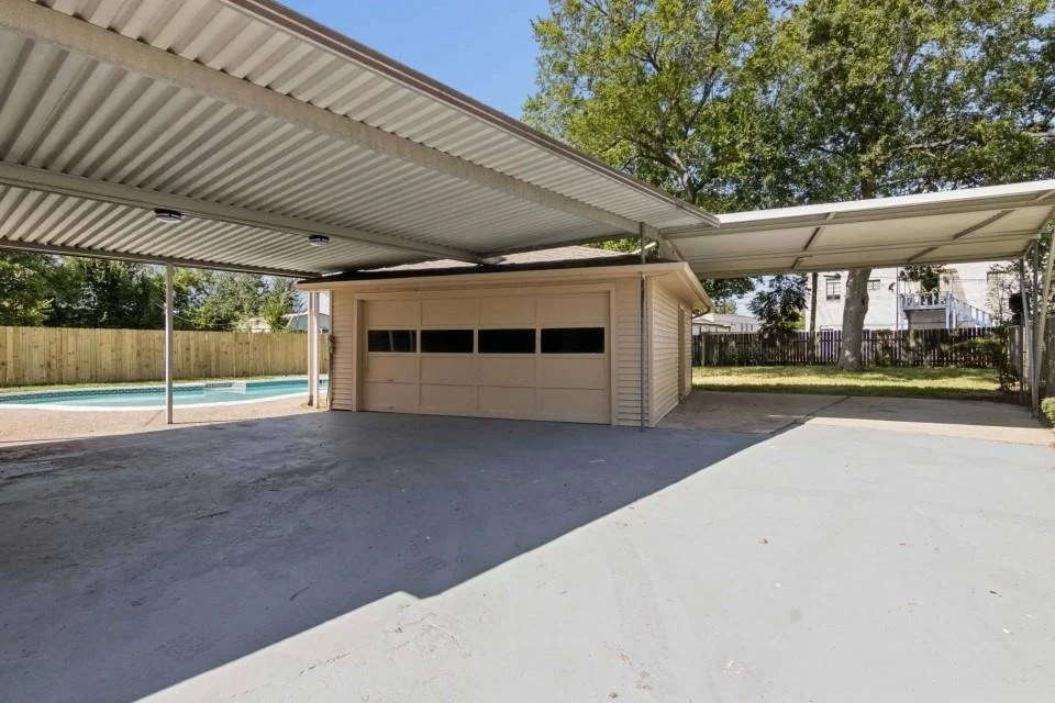 Photo of 123 Lone Oak Drive