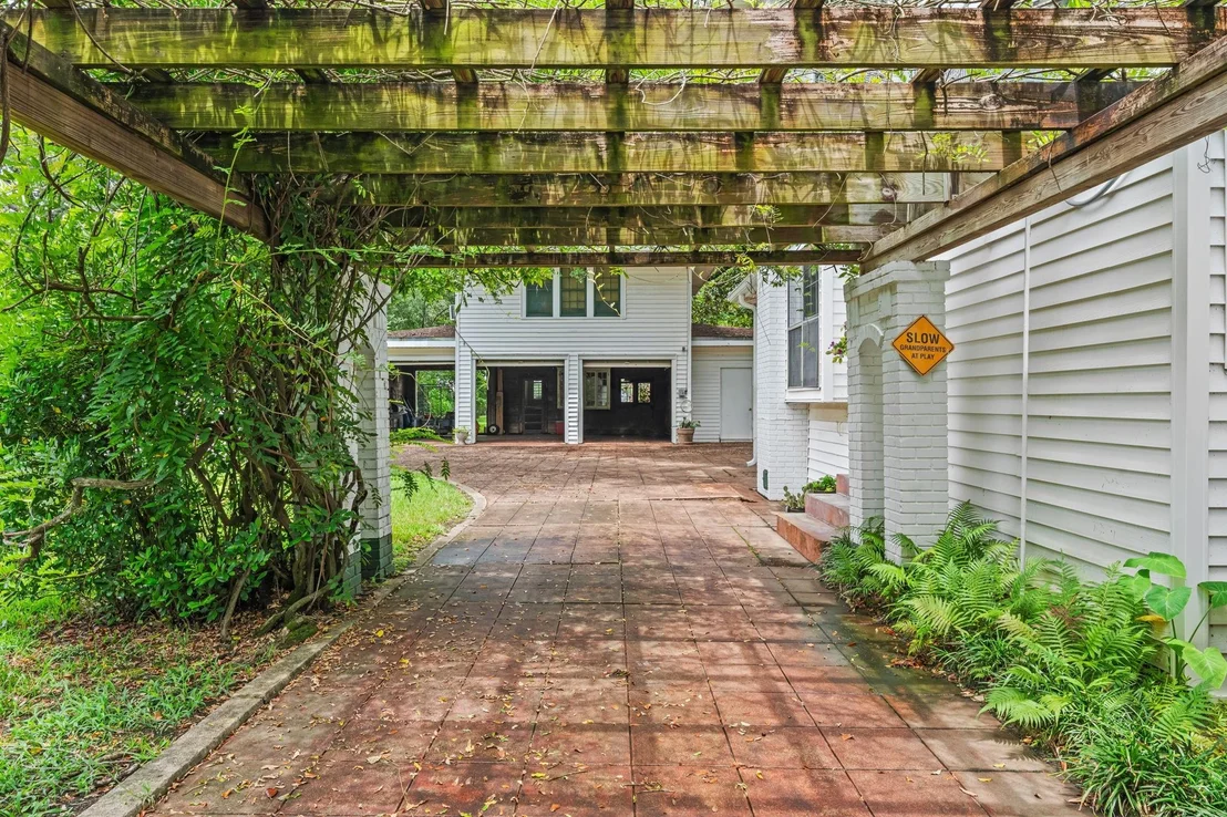 Photo of 501 N Mccarty Avenue
