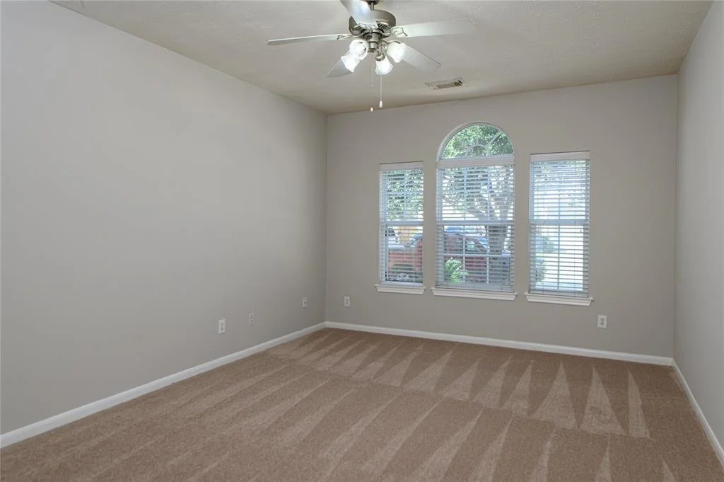 Photo of 815 Forest Bark Lane