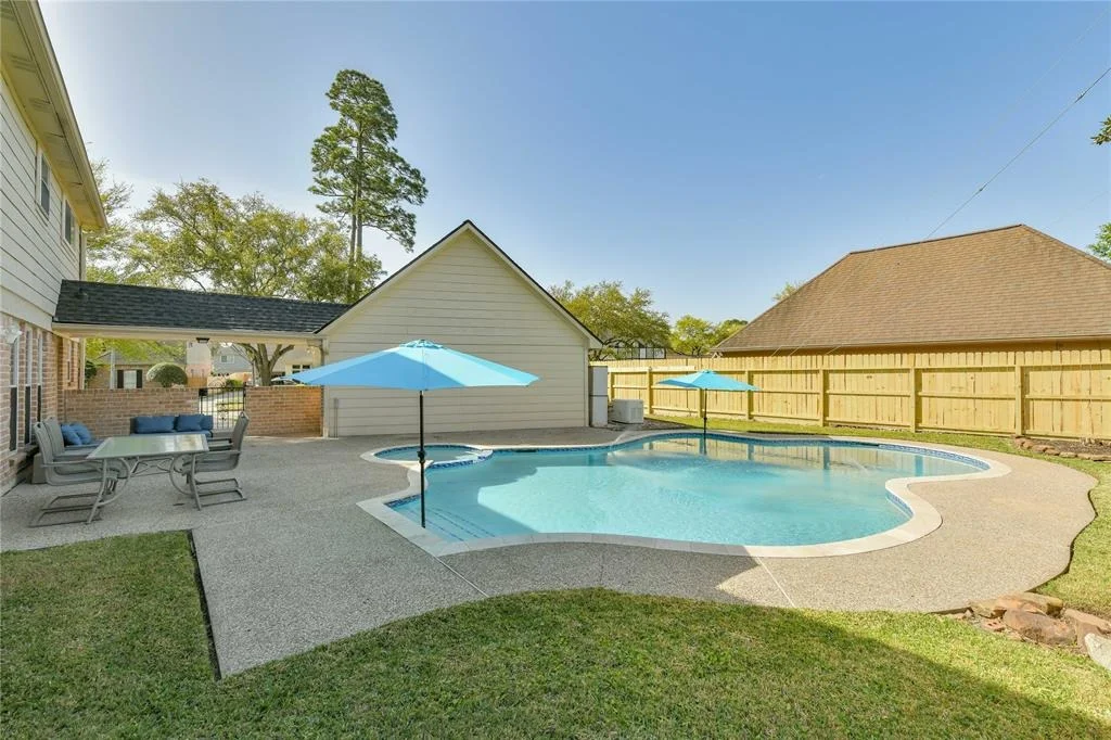 Photo of 16615 Aldenham Place