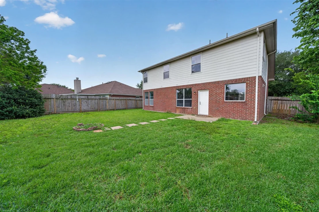 Photo of 24042 Lestergate Drive