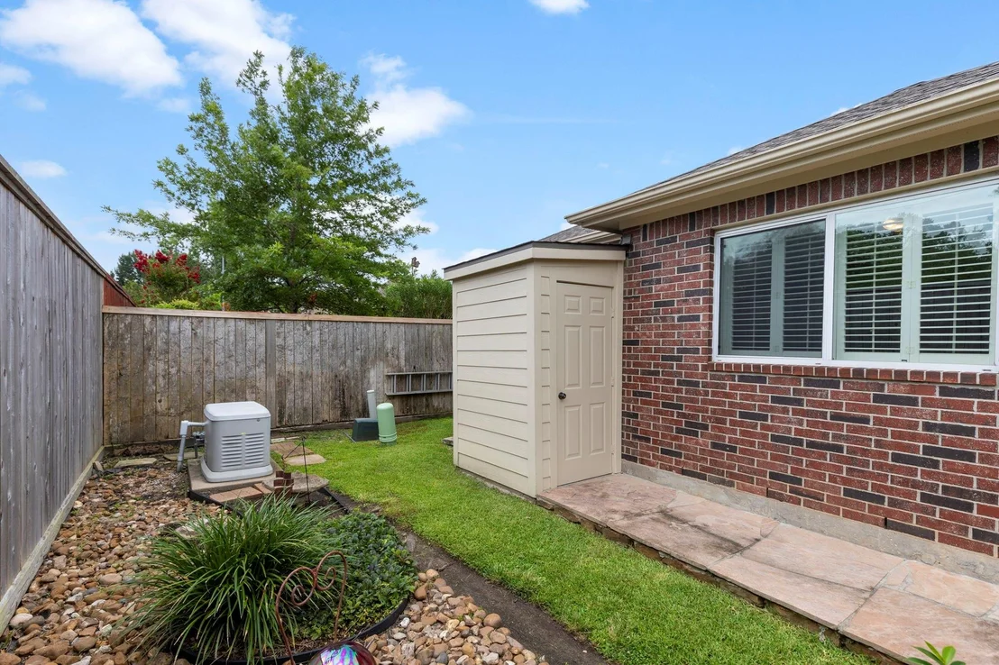 Photo of 6607 Barrington Green