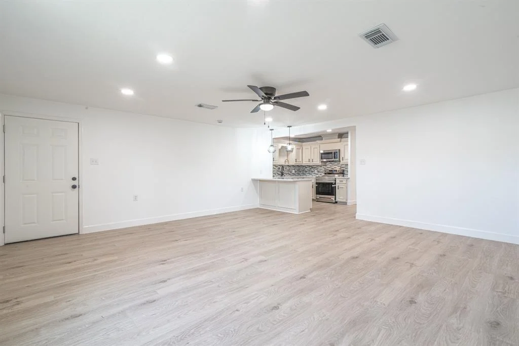 Photo of 2411 Camille Street