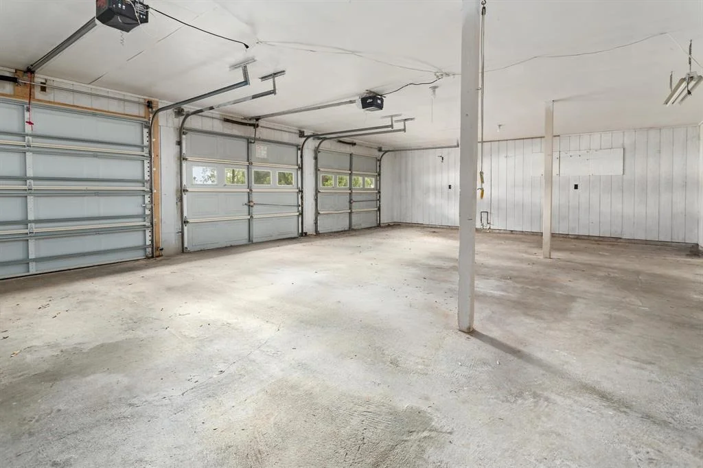 Photo of 17976 Magnolia Drive