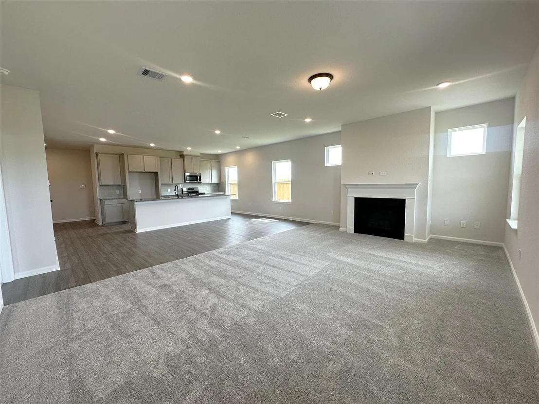 Photo of 672 Woodhaven Lakes Drive