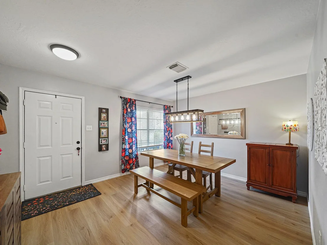 Photo of 7714 Thicket Trace Court