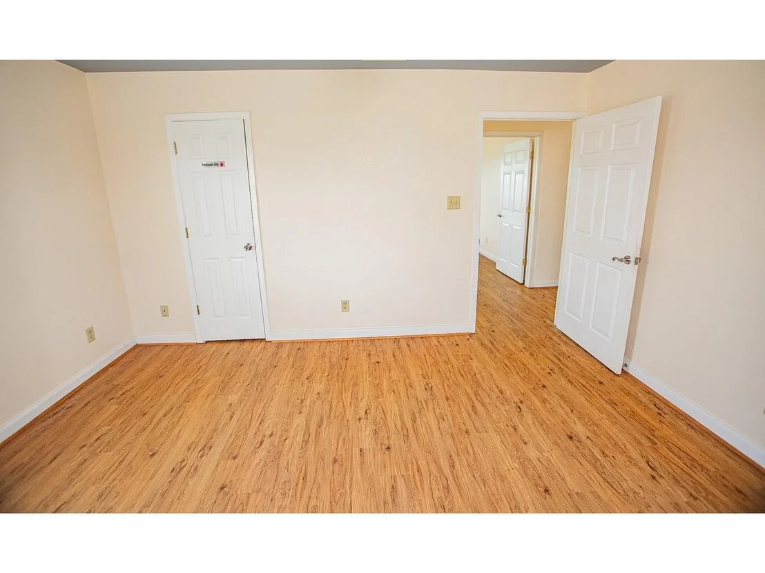 Photo of 419 Thunder Road